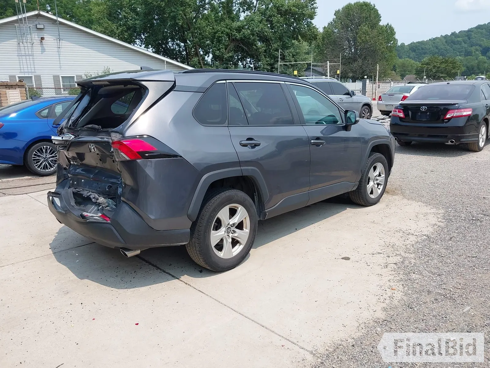 2021 Toyota RAV4 XLE