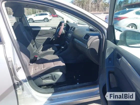 2010 Volkswagen Golf