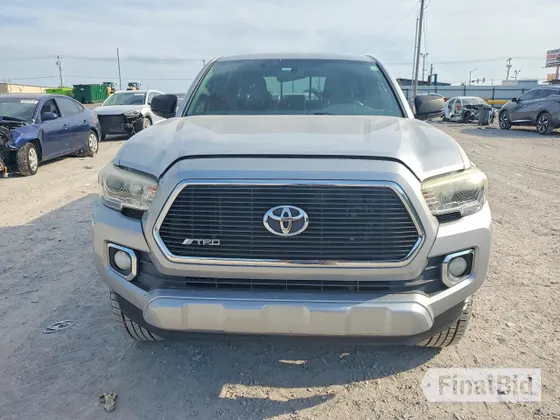 2017 Toyota Tacoma Limited