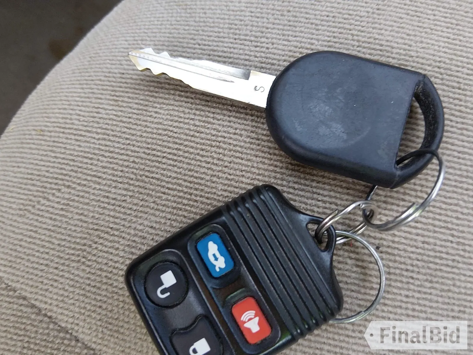 2004 Ford Taurus SES