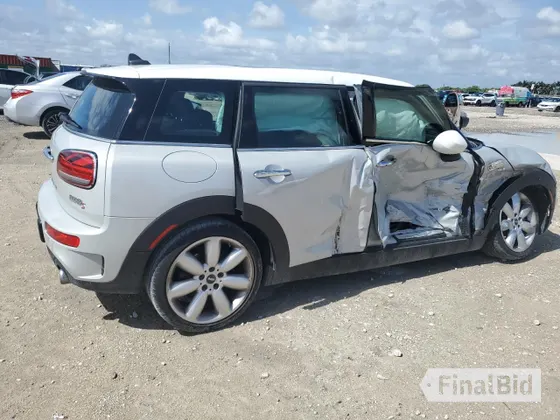 2022 MINI Clubman Cooper S