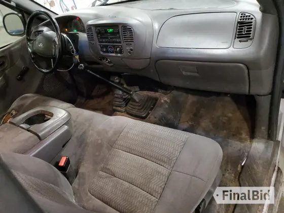 2003 Ford F-150 XL