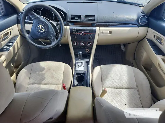 2004 Mazda 3 i