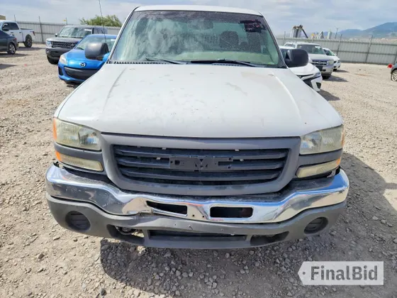 2004 GMC Sierra 1500 Work Truck