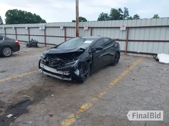 2025 Toyota Prius LE