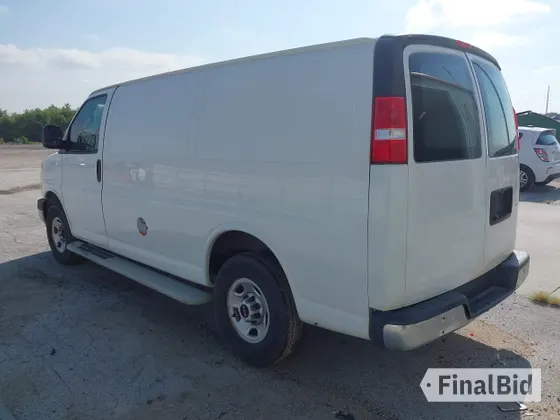 2020 GMC Savana Cargo