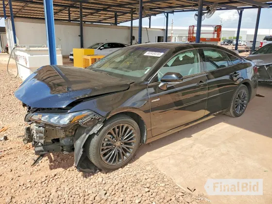 2021 Toyota Avalon Hybrid XSE