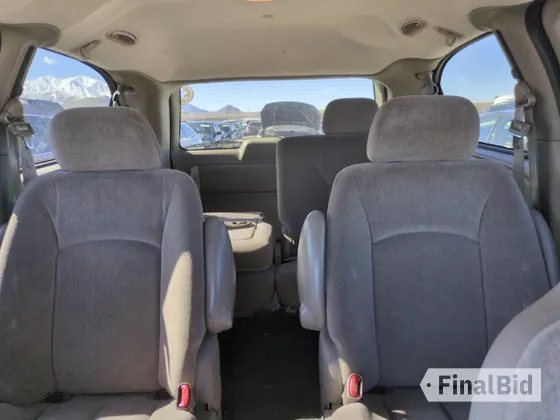 2002 Chrysler Town & Country eL