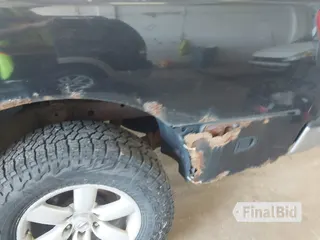2009 Nissan Titan LE