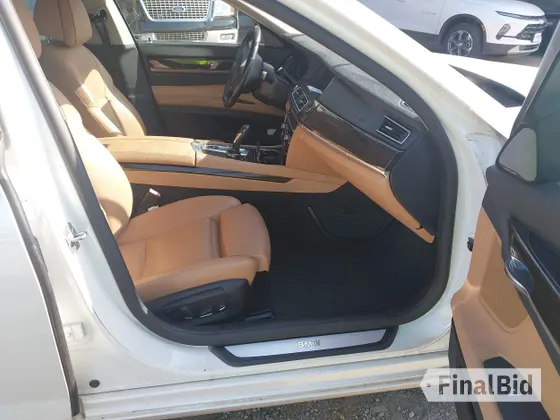 2014 BMW 7 Series 740i