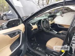 2020 Toyota RAV4 Hybrid LE