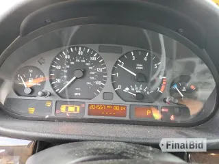 2003 BMW 3 Series 325xi