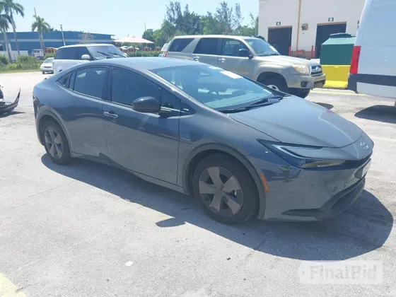2025 Toyota Prius LE