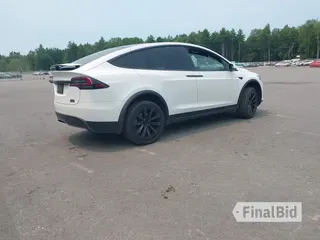 2022 Tesla Model X Plaid