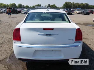 2016 Chrysler 300 C