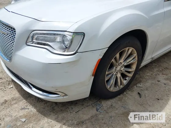 2016 Chrysler 300 C