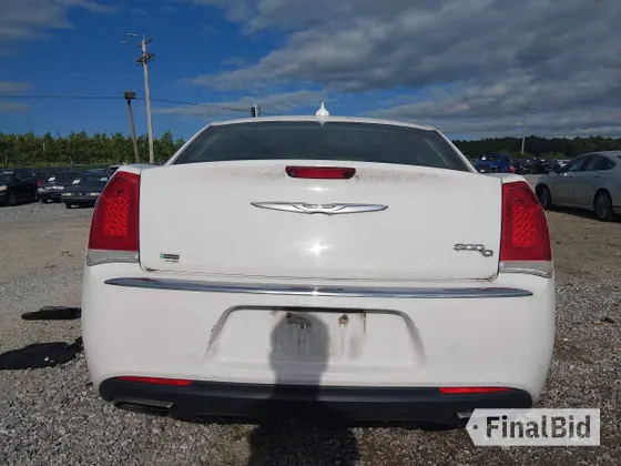 2016 Chrysler 300 C