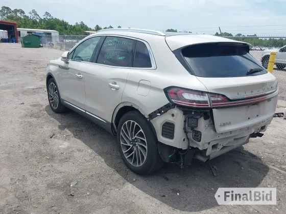 2019 Lincoln Nautilus Reserve