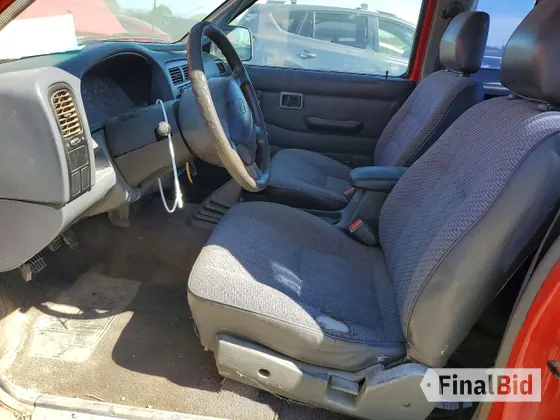 1997 Nissan Frontier XE
