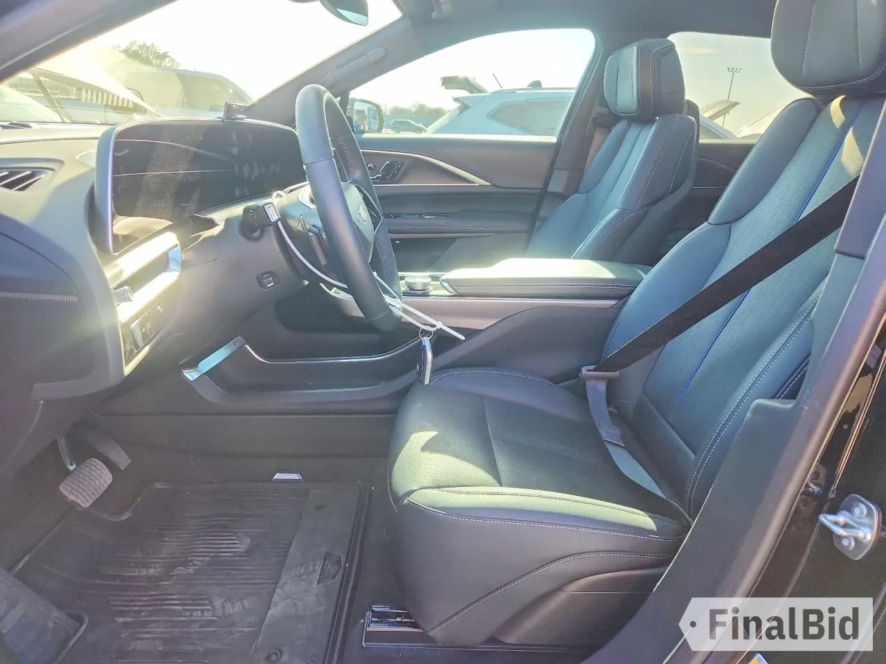 2025 Cadillac LYRIQ Luxury