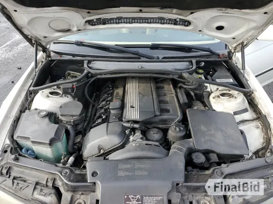 2003 BMW 3 Series 325xi