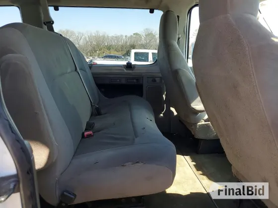 2009 Ford Econoline Passenger XL