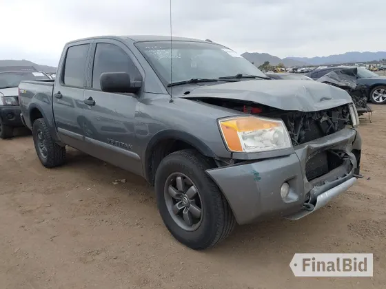 2014 Nissan Titan SL