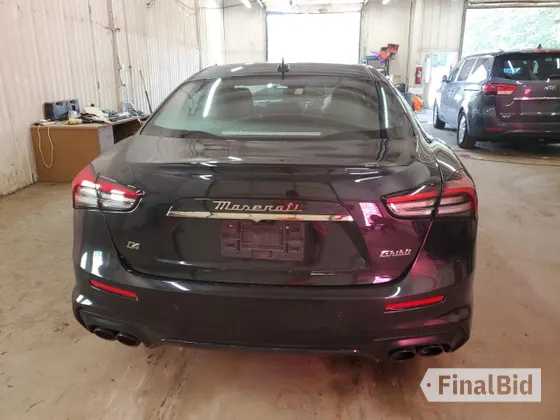2022 Maserati Ghibli Modena Q4