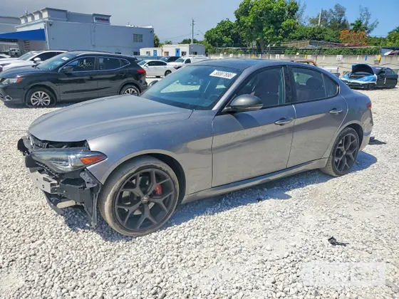 2019 Alfa Romeo Giulia