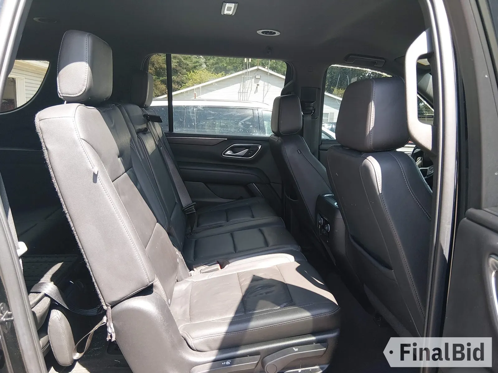 2022 Chevrolet Suburban LT