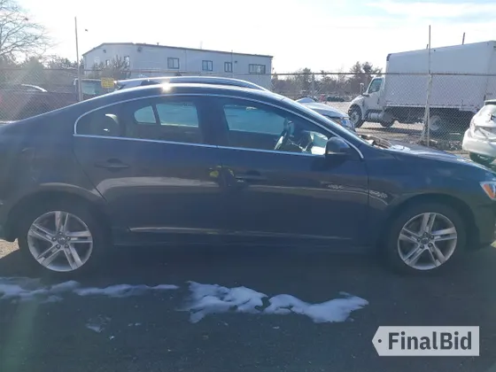 2015 Volvo S60 T5 Premier Plus
