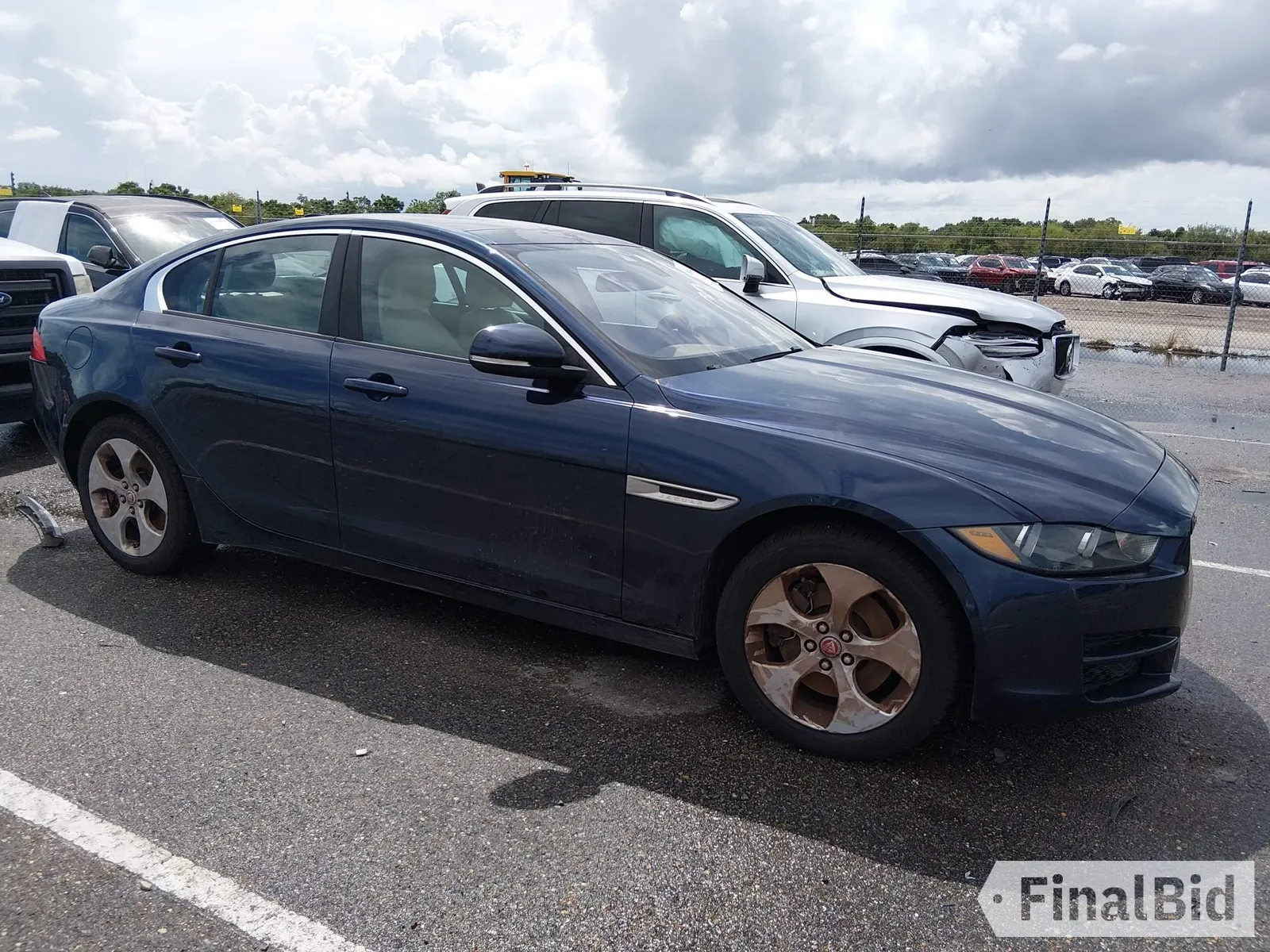 2017 Jaguar XE 25t