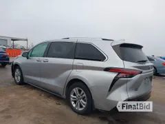 2021 Toyota Sienna Platinum