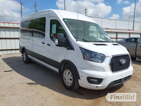 2026 Ford Transit Passenger XLT