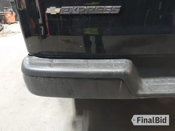 2020 Chevrolet Express Passenger LS