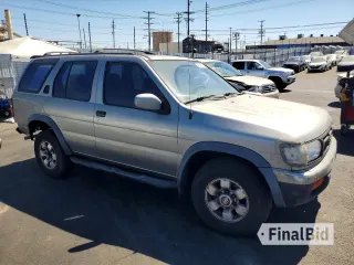 1998 Nissan Pathfinder XE