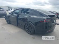 2022 Tesla Model X Plaid