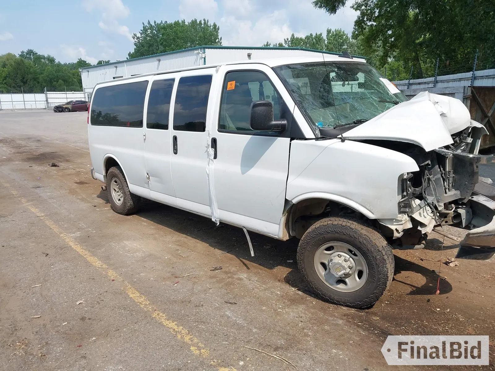 2020 Chevrolet Express Passenger LT