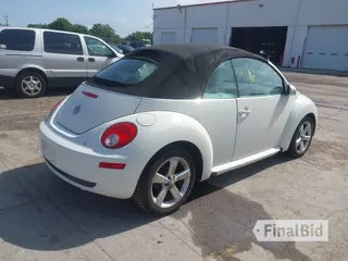 2007 Volkswagen Beetle Triple White