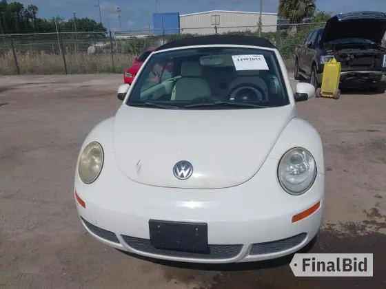 2007 Volkswagen Beetle Triple White