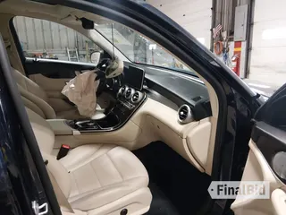2016 Mercedes-Benz GLC 300