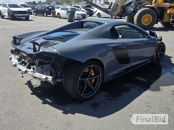 2016 McLaren 675LT