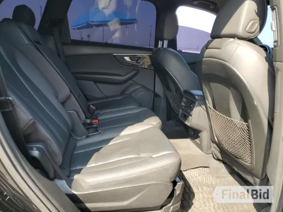 2021 Audi Q7 Premium