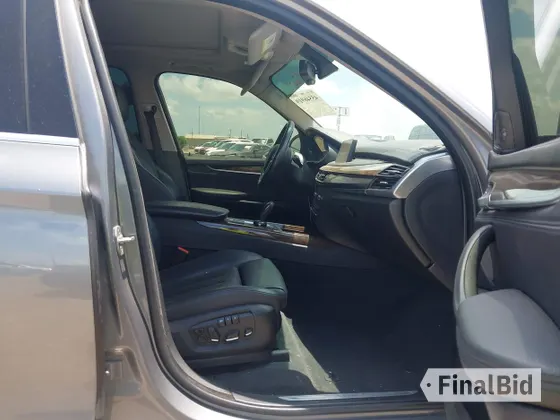2015 BMW X5 xDrive50i