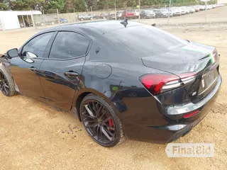 2022 Maserati Ghibli Modena Q4