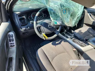 2005 Mazda Tribute i