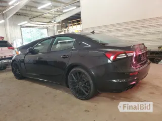 2022 Maserati Ghibli Modena Q4