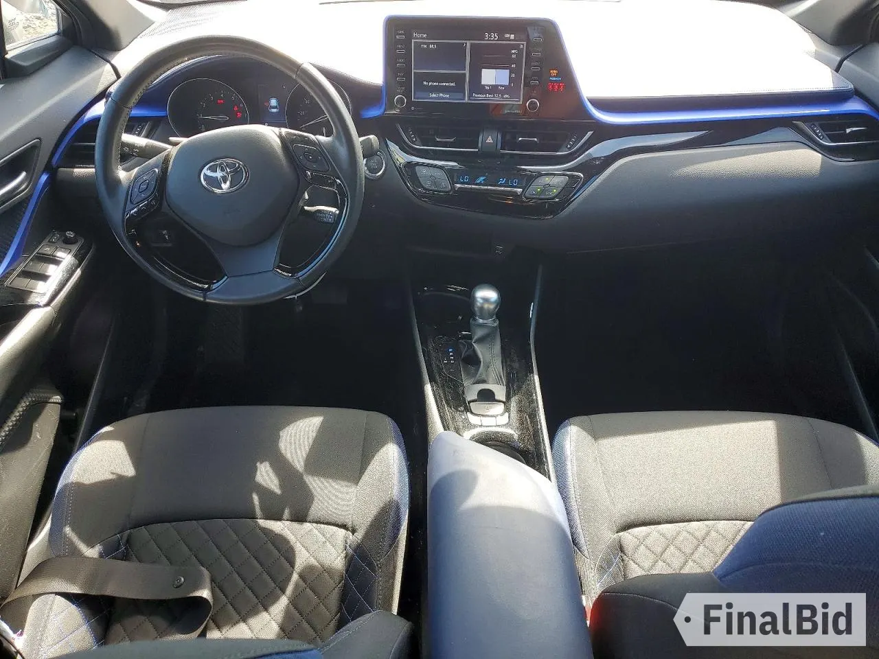 2022 Toyota C-HR XLE