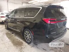 2023 Chrysler Pacifica Hybrid Pinnacle