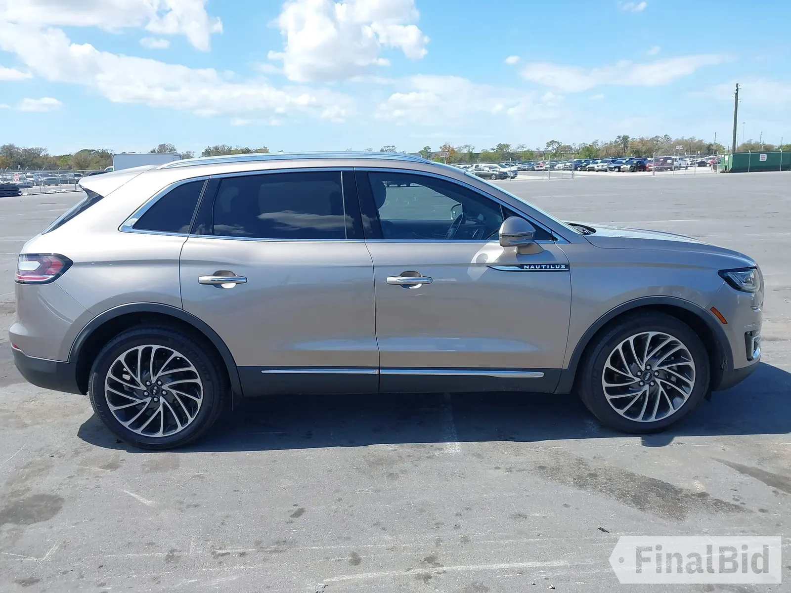 2019 Lincoln Nautilus Reserve